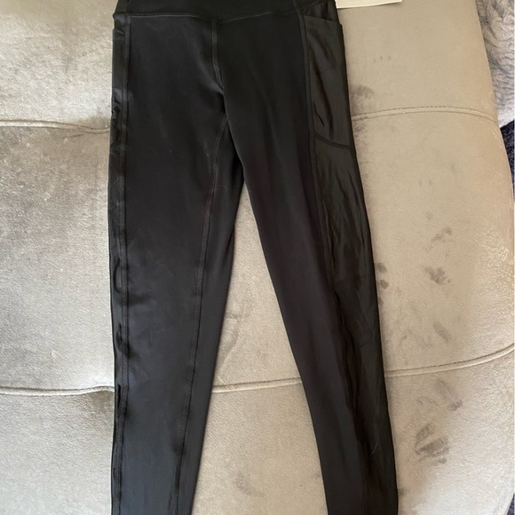 VS Pointe Leggings - Picture 3 of 5